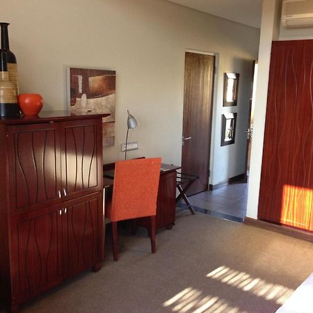 Maropeng Boutique Hotel Magaliesburg Room photo